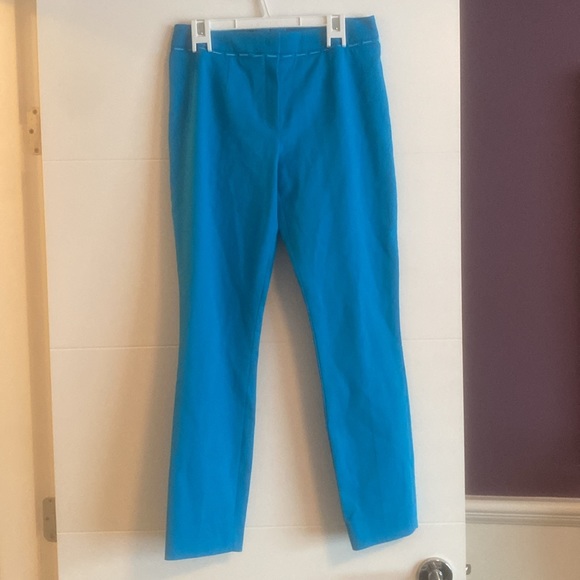 ESCADA - Picture 2 of 5